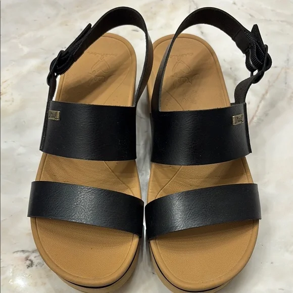 Black and Tan Strappy Sandals - Picture 2 of 4